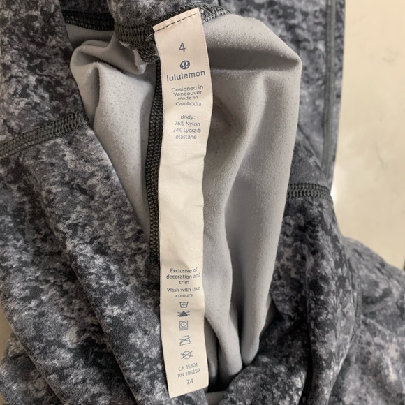 Lululemon Align Leggings. 25”. Size 4. Gray Marble - Picture 5 of 5